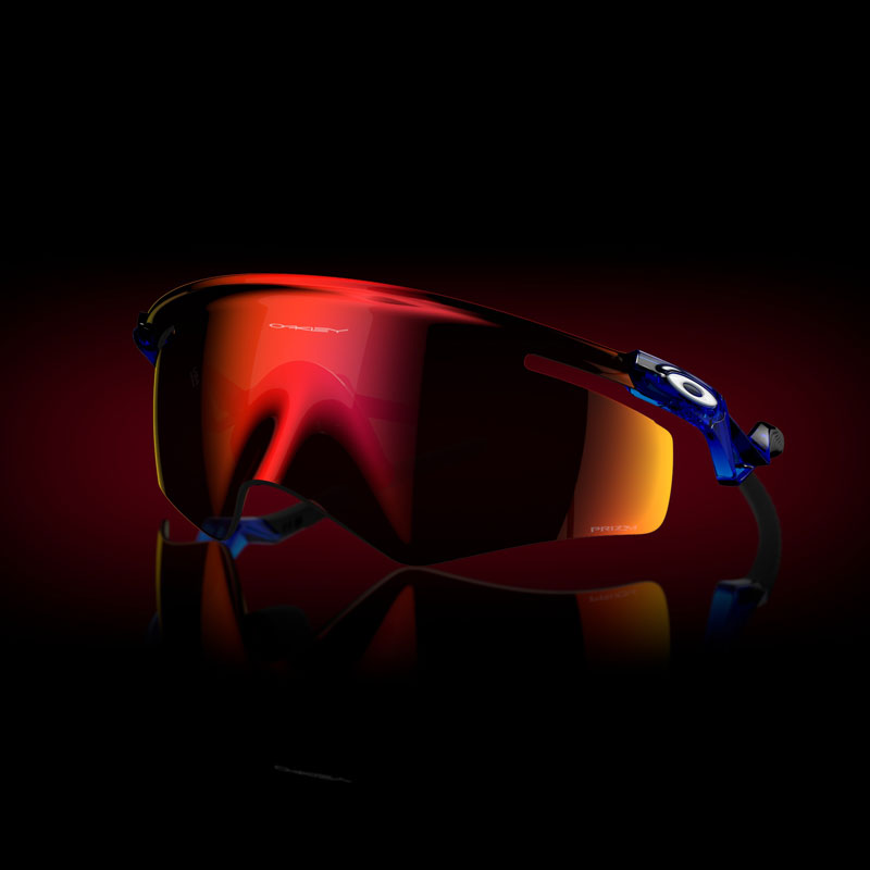 Lunettes de soleil Oakley QNTM Kato Crystal Blue Prizm Ruby